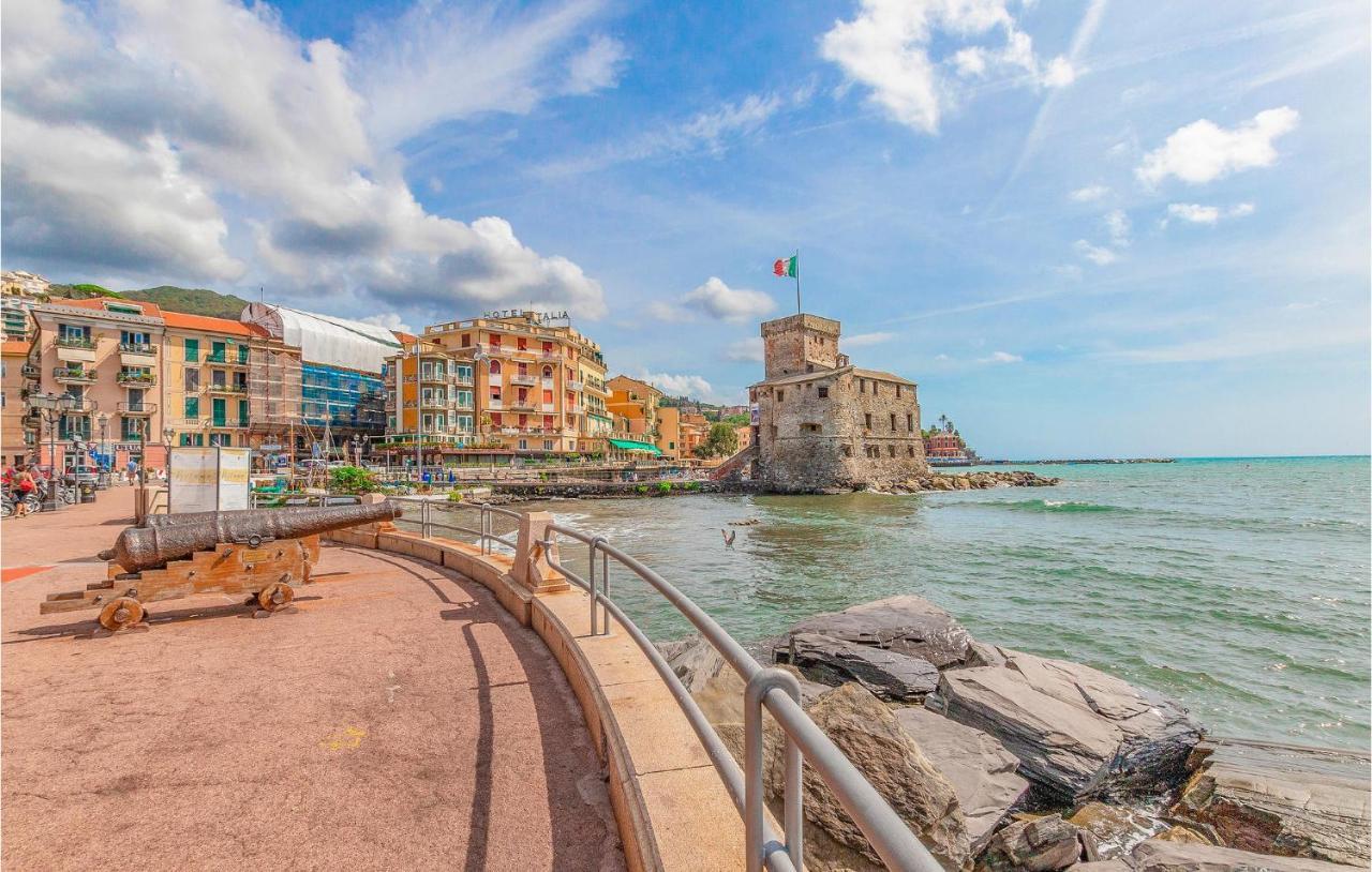 1 Bedroom Lovely Apartment In Rapallo Buitenkant foto