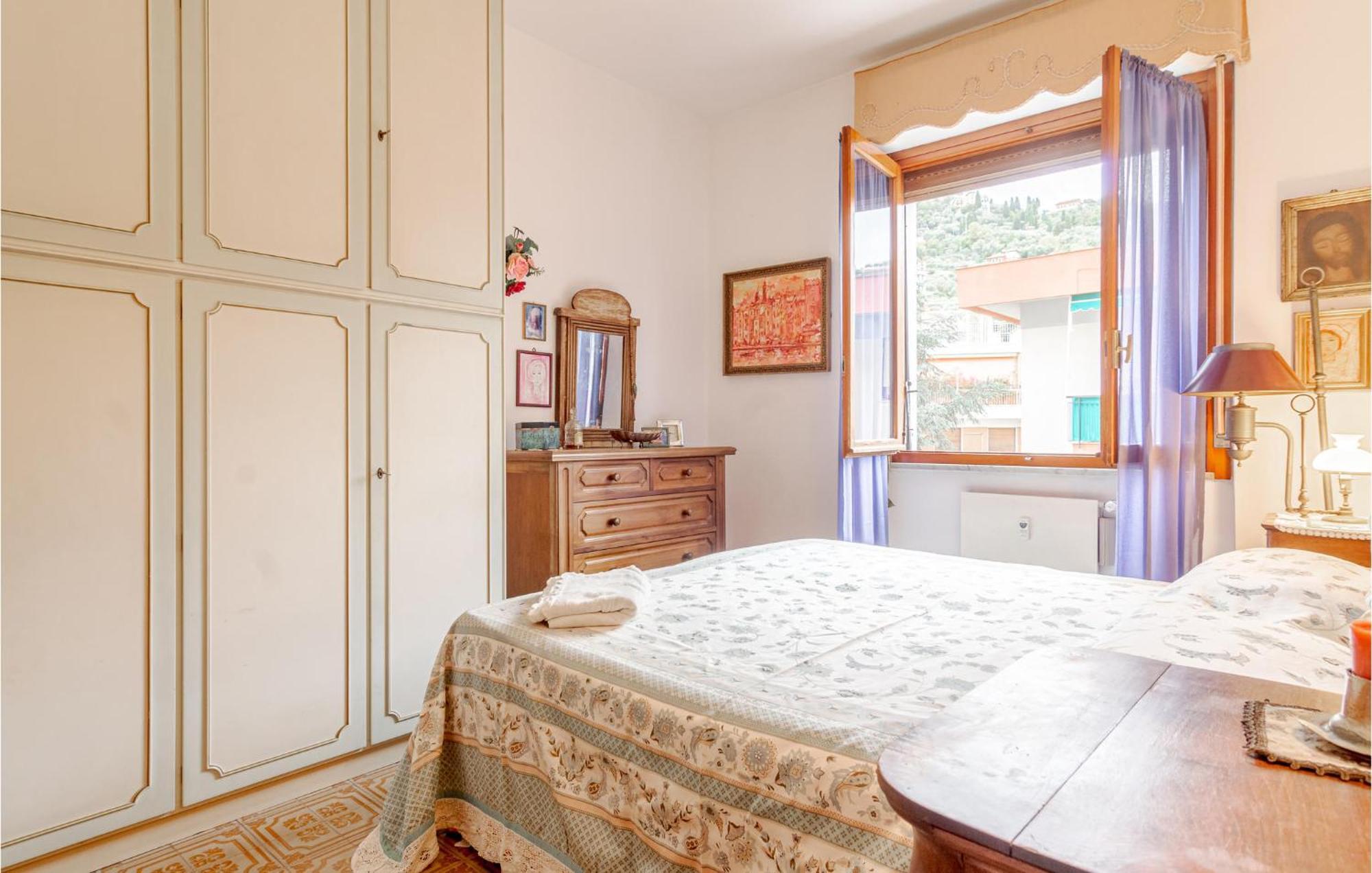 1 Bedroom Lovely Apartment In Rapallo Buitenkant foto